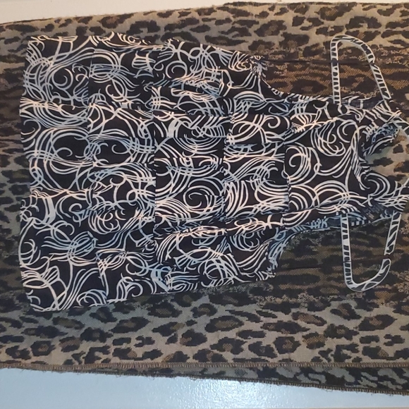 Black and white printed blouse - Picture 1 of 2